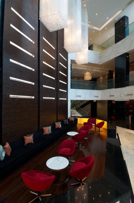 Vivanta Hyderabad, Begumpet Exterior foto The interior of the lounge