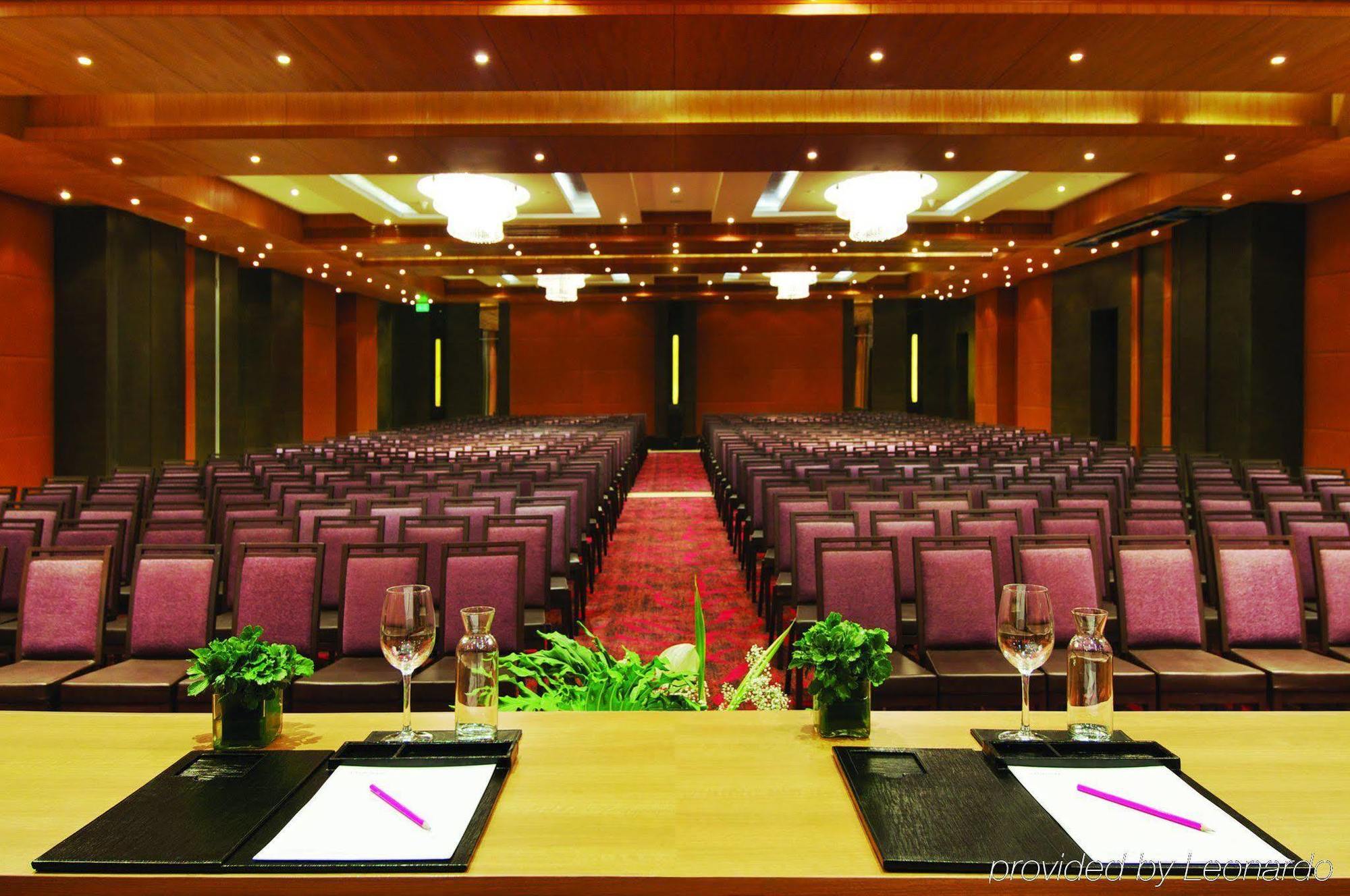 Vivanta Hyderabad, Begumpet Facilidades foto The Grand Ballroom